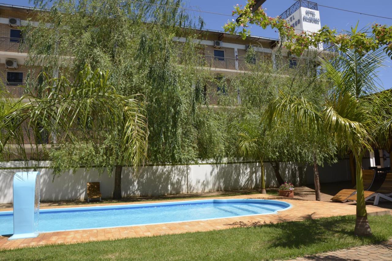 Hotel Salzburgo Ciudad del Este Exterior photo