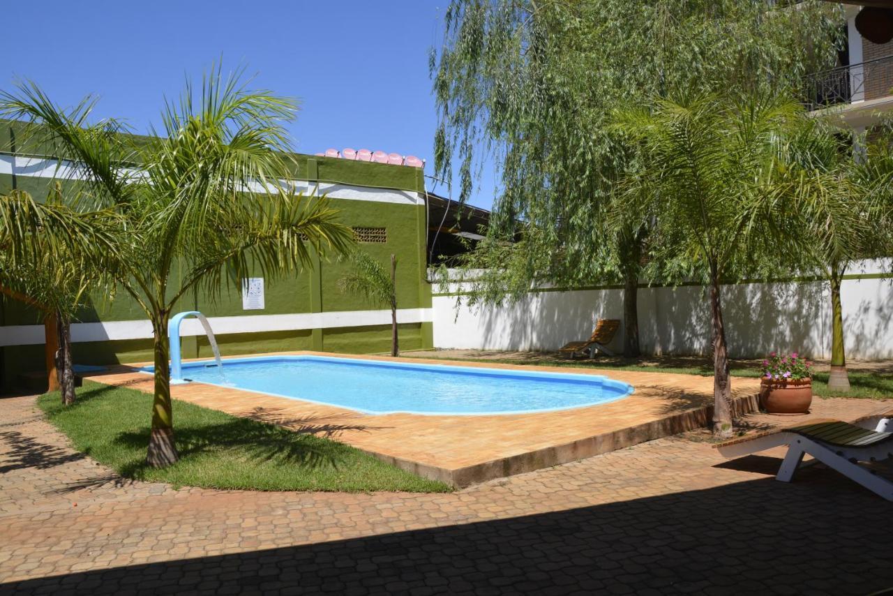 Hotel Salzburgo Ciudad del Este Exterior photo